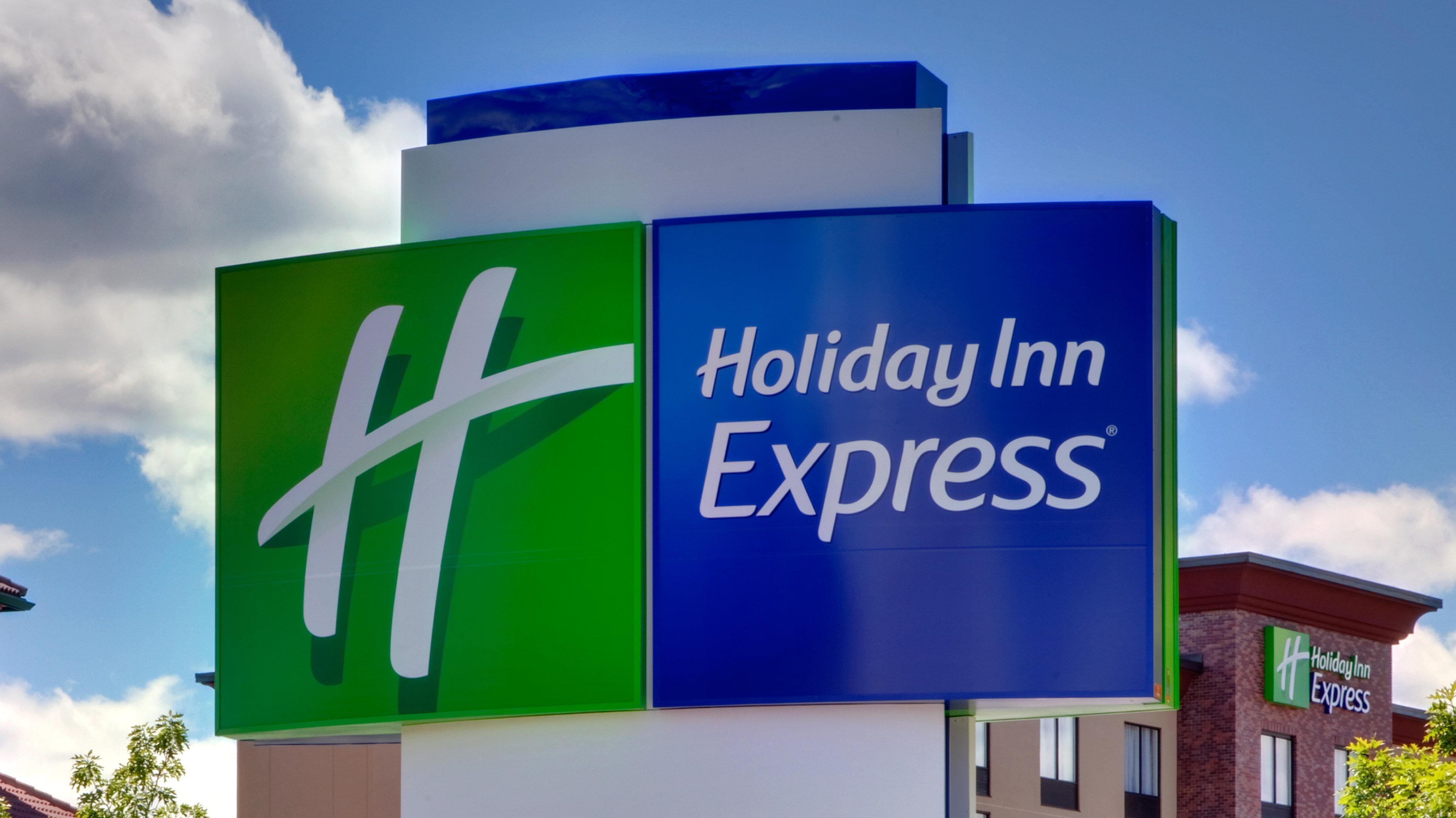 Holiday Inn Express & Suites Dearborn Sw - Detroit Area, An Ihg Hotel Exterior photo